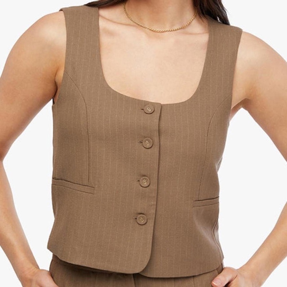 NWT We Wore What Scoop Tailored Pinstripe Vest Top Brown Size Medium
